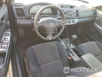 Zdjęcie 8 z 13 samochodu: 2003 TOYOTA CAMRY LE VIN:4T1BE32K73U763006 - miniatura