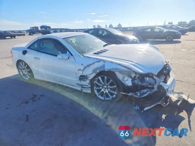 Czwarte zdjęcie samochodu z boku: 2007 MERCEDES-BENZ SL 550 VIN:WDBSK71F37F123215 - miniatura