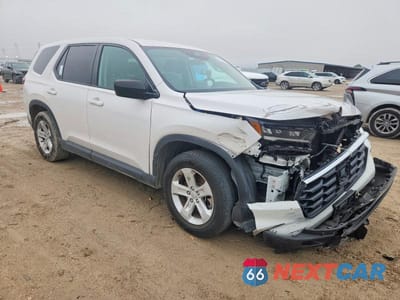 Czwarte zdjęcie samochodu z boku: 2023 HONDA PILOT LX VIN:5FNYG2H20PB005842 - miniatura