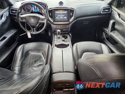 Zdjęcie 8 z 12 samochodu: 2017 MASERATI GHIBLI VIN:ZAM57XSA8H1247056 - miniatura