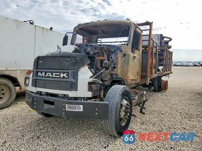 Drugie zdjęcie samochodu z przodu: 2024 MACK MD FLATBED TRUCK WITH CRASH ATTENUATOR VIN:1M2MDBAA1RS009649 - miniatura
