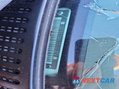 Zdjęcie 12 z 12 samochodu: 2007 GMC NEW SIERRA C1500 CLASSIC VIN:1GTEC14X17Z107817 - miniatura