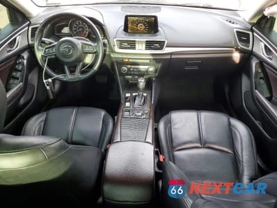 Zdjęcie 8 z 12 samochodu: 2017 MAZDA 3 VIN:3MZBN1V79HM120312 - miniatura