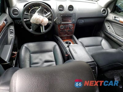 Zdjęcie 8 z 13 samochodu: 2009 MERCEDES-BENZ ML 550 VIN:4JGBB72EX9A518477 - miniatura