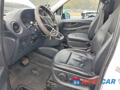 Zdjęcie 7 z 13 samochodu: 2016 MERCEDES-BENZ METRIS VIN:WD3PG2EA6G3095903 - miniatura