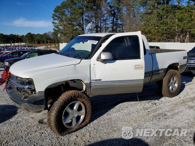 2002 CHEVROLET SILVERADO K1500 2GCEK19T121121923 - główne zdjęcie licytacji z USA - miniatura