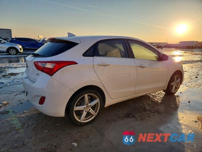 Trzecie zdjęcie samochodu z tyłu: 2013 HYUNDAI ELANTRA GT BASE VIN:KMHD35LE5DU073968 - miniatura
