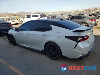 Drugie zdjęcie samochodu z przodu: 2024 TOYOTA CAMRY TRD VIN:4T1KZ1AKXRU100354 - miniatura