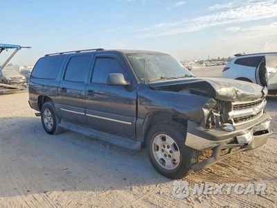 Czwarte zdjęcie samochodu z boku: 2004 CHEVROLET SUBURBAN C1500 VIN:1GNEC16Z14J264585 - miniatura