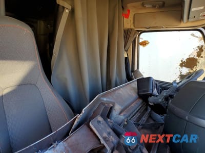 Zdjęcie 6 z 10 samochodu: 2024 VOLVO VN VNL VIN:4V4NC9EH1RN633305 - miniatura
