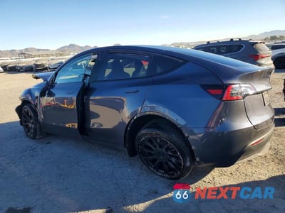 Drugie zdjęcie samochodu z przodu: 2023 TESLA MODEL Y VIN:7SAYGDEE1PF905498 - miniatura