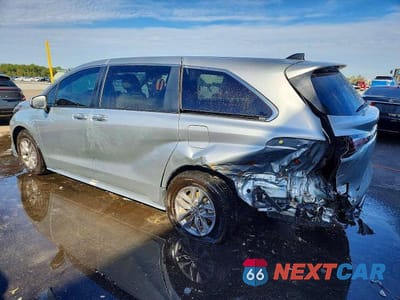 Drugie zdjęcie samochodu z przodu: 2024 TOYOTA SIENNA XLE 7-PASSENGER VIN:5TDYRKEC6RS212242 - miniatura