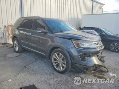 Czwarte zdjęcie samochodu z boku: 2018 FORD EXPLORER XLT VIN:1FM5K7D83JGB63299 - miniatura