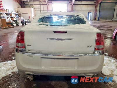 Zdjęcie 6 z 12 samochodu: 2013 CHRYSLER 300 VIN:2C3CCARGXDH528077 - miniatura