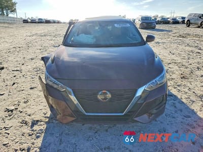 Piąte zdjęcie samochodu w środku: 2023 NISSAN SENTRA SV VIN:3N1AB8CV2PY260228 - miniatura