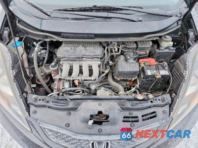 Zdjęcie 11 z 12 samochodu: 2010 HONDA FIT VIN:JHMGE8H21AS001621 - miniatura