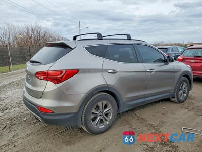 Trzecie zdjęcie samochodu z tyłu: 2016 HYUNDAI SANTA FE SPORT VIN:5XYZU3LBXGG311952 - miniatura