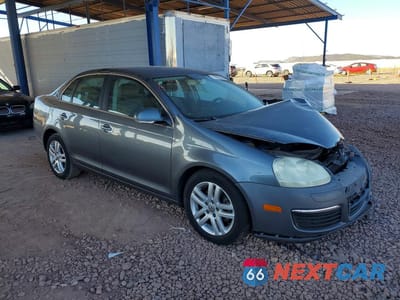 Czwarte zdjęcie samochodu z boku: 2007 VOLKSWAGEN JETTA 2.5 OPTION PACKAGE 1 VIN:3VWRF71K87M122866 - miniatura