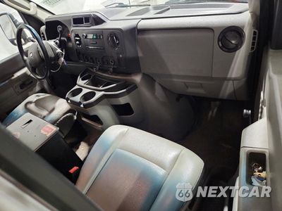 Zdjęcie 8 z 13 samochodu: 2014 FORD E150 UTILITY / SERVICE VAN VIN:1FTNE1EW4EDA92143 - miniatura