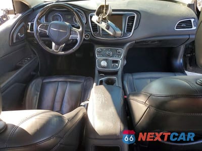 Zdjęcie 8 z 12 samochodu: 2017 CHRYSLER 200 LIMITED VIN:1C3CCCAB7HN510483 - miniatura