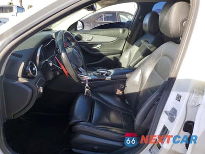 Zdjęcie 7 z 12 samochodu: 2016 MERCEDES-BENZ C 300 VIN:55SWF4JB5GU128194 - miniatura