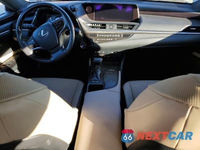 Zdjęcie 8 z 14 samochodu: 2020 LEXUS ES 300H VIN:58AD21B15LU010015 - miniatura