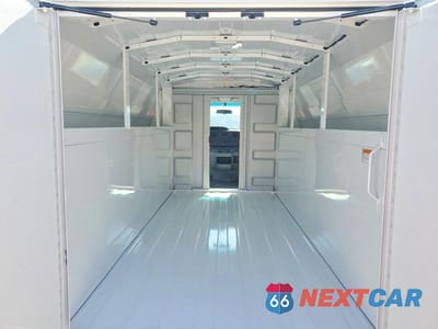 Zdjęcie 11 z 13 samochodu: 2018 FORD E350 UTILITY / SERVICE VAN VIN:1FDWE3F67JDC35476 - miniatura