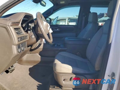 Zdjęcie 7 z 12 samochodu: 2022 CHEVROLET SUBURBAN C1500 LT VIN:1GNSCCKD7NR345229 - miniatura