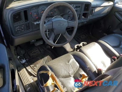 Zdjęcie 8 z 12 samochodu: 2005 CHEVROLET SILVERADO C1500 VIN:1GCEC14X15Z209809 - miniatura