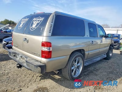 Trzecie zdjęcie samochodu z tyłu: 2000 CHEVROLET SUBURBAN C1500 VIN:3GNEC16T7YG111907 - miniatura