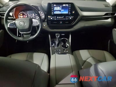 Zdjęcie 8 z 12 samochodu: 2022 TOYOTA HIGHLANDER XLE VIN:5TDGZRBH9NS246044 - miniatura