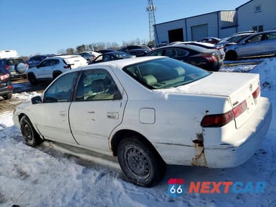 Drugie zdjęcie samochodu z przodu: 1998 TOYOTA CAMRY VIN:4T1BG28K8WU376965 - miniatura