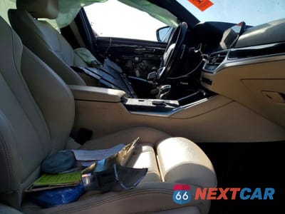 Zdjęcie 7 z 12 samochodu: 2019 BMW 330I VIN:WBA5R1C50KAK11900 - miniatura