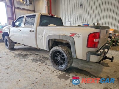 Drugie zdjęcie samochodu z przodu: 2008 CHEVROLET SILVERADO K2500 HEAVY DUTY VIN:1GCHK23608F172093 - miniatura