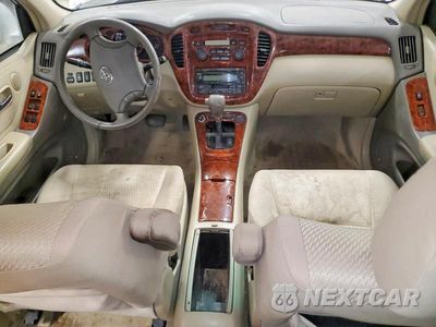 Zdjęcie 8 z 12 samochodu: 2005 TOYOTA HIGHLANDER LIMITED VIN:JTEEP21A250129283 - miniatura