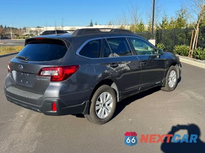 Czwarte zdjęcie samochodu z boku: 2018 SUBARU OUTBACK 2.5I PREMIUM VIN:4S4BSAFC0J3335555 - miniatura