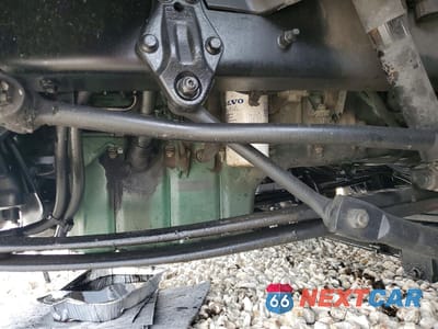 Zdjęcie 7 z 10 samochodu: 2021 VOLVO VN VNL - SEMI TRUCK VIN:4V4NC9EHXMN221277 - miniatura