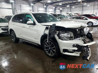 Czwarte zdjęcie samochodu z boku: 2018 BMW X5 XDRIVE35I VIN:5UXKR0C55J0X92300 - miniatura