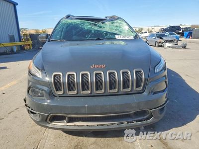 Piąte zdjęcie samochodu w środku: 2017 JEEP CHEROKEE LATITUDE VIN:1C4PJLCB1HW534885 - miniatura