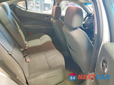 Zdjęcie 10 z 13 samochodu: 2005 PONTIAC GRAND PRIX VIN:2G2WP522051261078 - miniatura