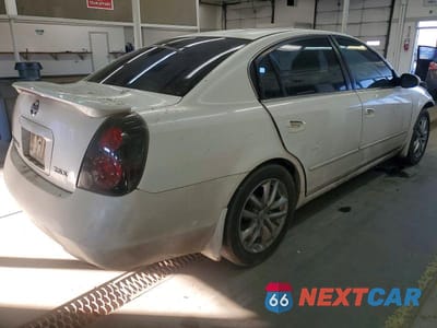 Trzecie zdjęcie samochodu z tyłu: 2005 NISSAN ALTIMA S VIN:1N4AL11D35C209179 - miniatura