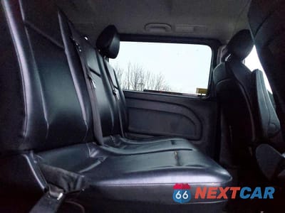 Zdjęcie 11 z 12 samochodu: 2018 MERCEDES-BENZ METRIS VIN:WD4PG2EE4J3428704 - miniatura