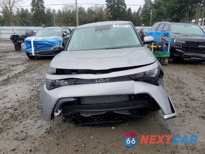 Piąte zdjęcie samochodu w środku: 2025 KIA SOUL LX VIN:KNDJ23AU7S7965689 - miniatura