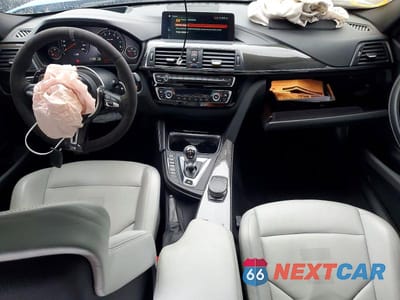 Zdjęcie 10 z 13 samochodu: 2018 BMW M3 VIN:WBS8M9C57J5J79850 - miniatura