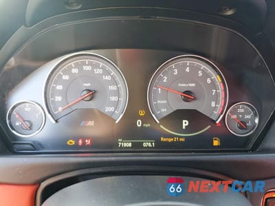 Zdjęcie 9 z 13 samochodu: 2015 BMW M3 VIN:WBS3C9C58FP803762 - miniatura
