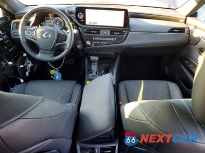 Zdjęcie 8 z 12 samochodu: 2025 LEXUS ES 300H LUXURY VIN:58AEA1C17SU067661 - miniatura