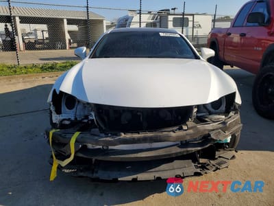 Piąte zdjęcie samochodu w środku: 2016 LEXUS RC 200T VIN:JTHHA5BC2G5000680 - miniatura