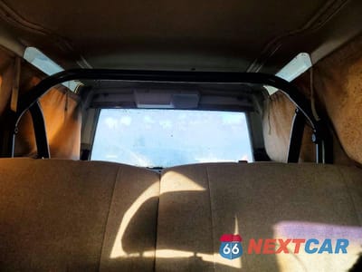 Zdjęcie 10 z 12 samochodu: 1985 TOYOTA 4RUNNER RN60 VIN:JT4RN61D2F5067918 - miniatura