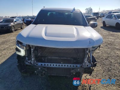 Piąte zdjęcie samochodu w środku: 2024 CHEVROLET SILVERADO K1500 LTZ VIN:3GCUDGE89RG159833 - miniatura