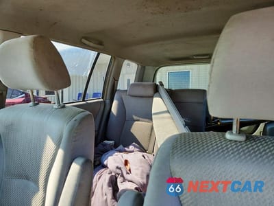 Zdjęcie 10 z 13 samochodu: 2005 TOYOTA HIGHLANDER VIN:JTEGD21A750129488 - miniatura